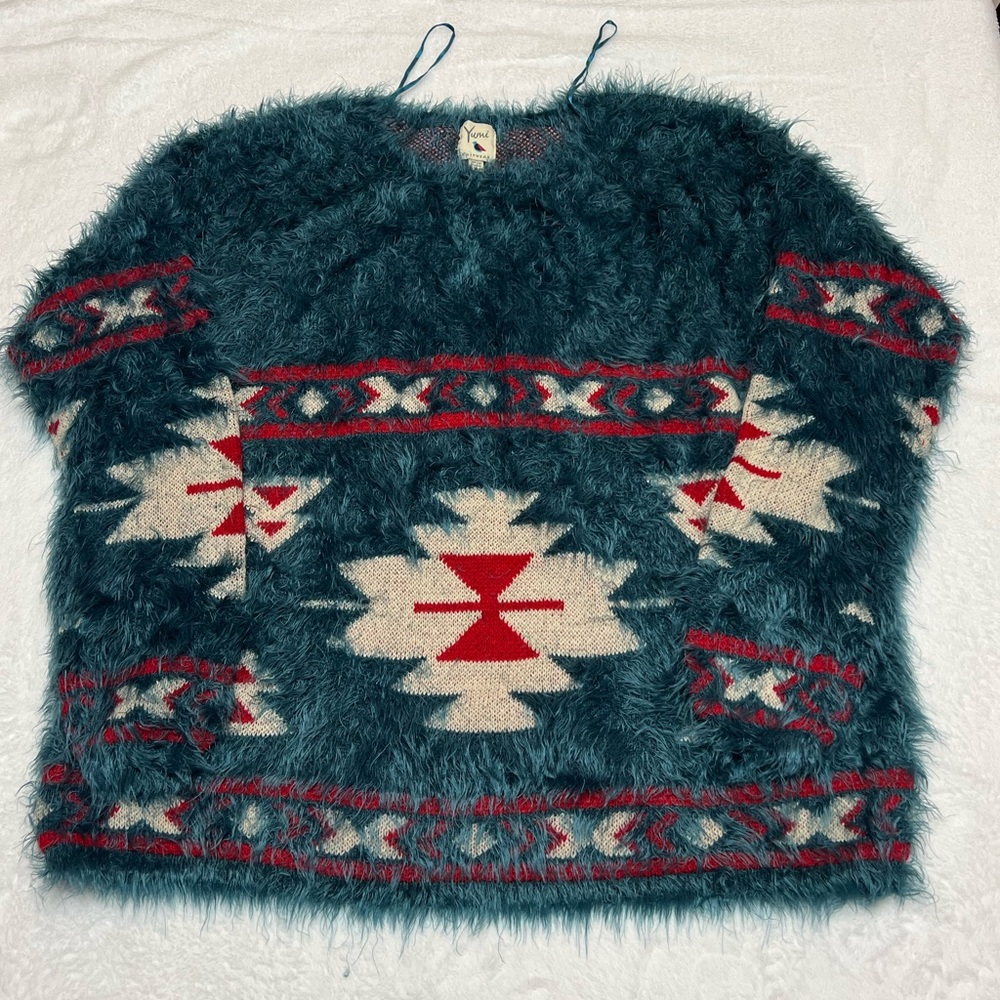Yumi sweater